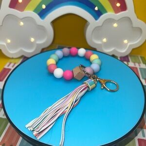 NWOT - Silicone Wrist Bracelet!!!